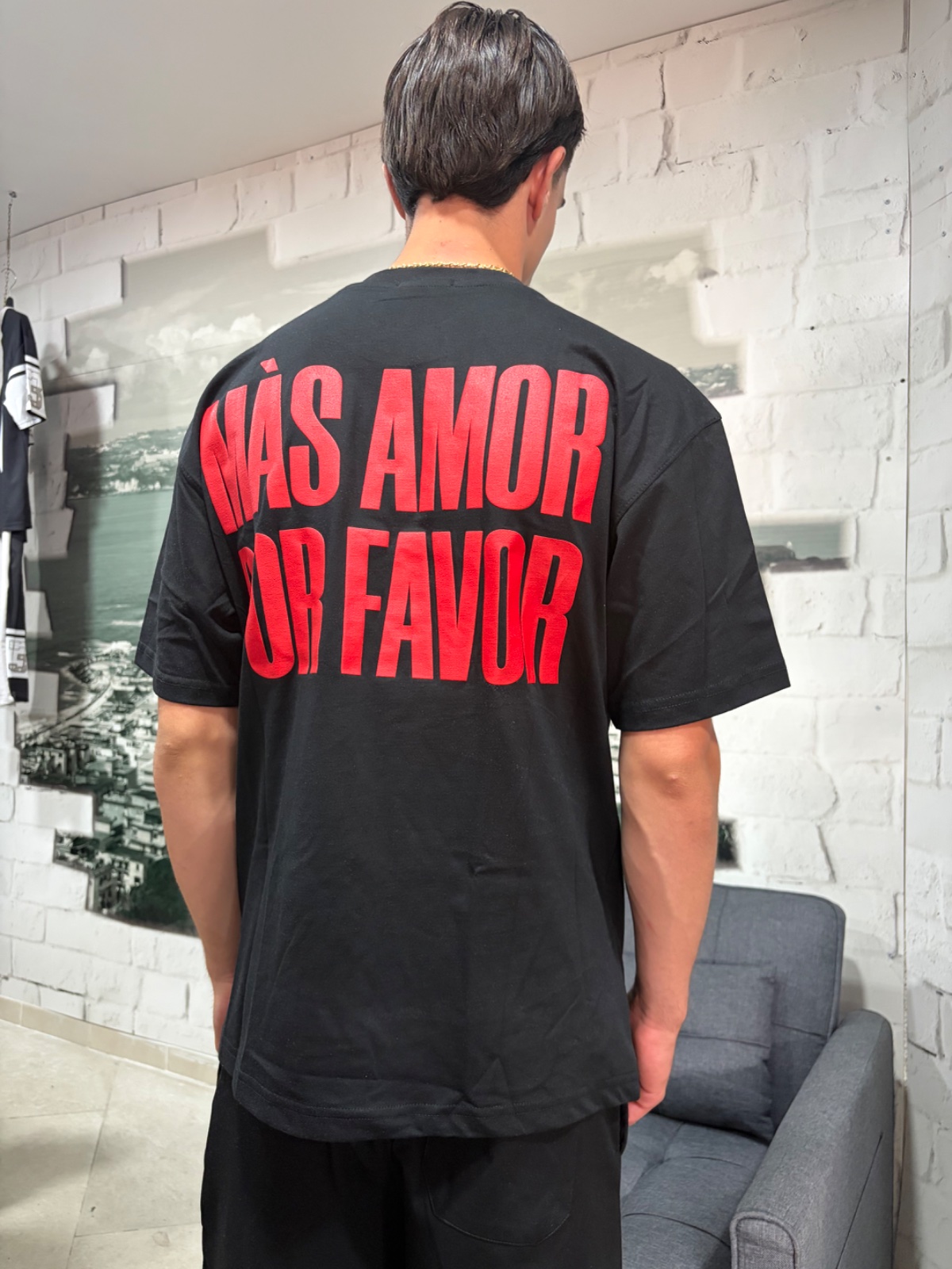 T-SHIRT