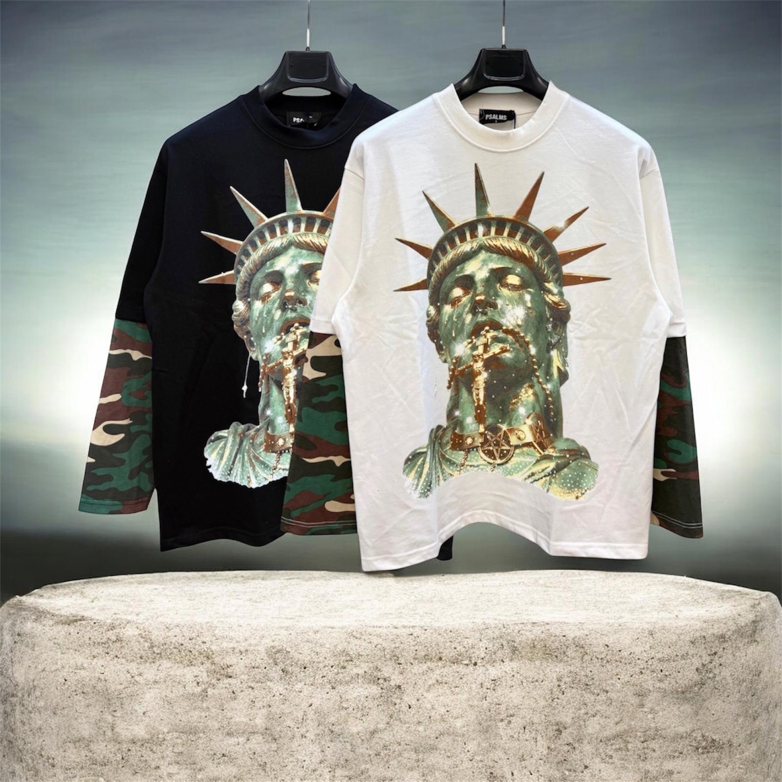 longslive statua military
