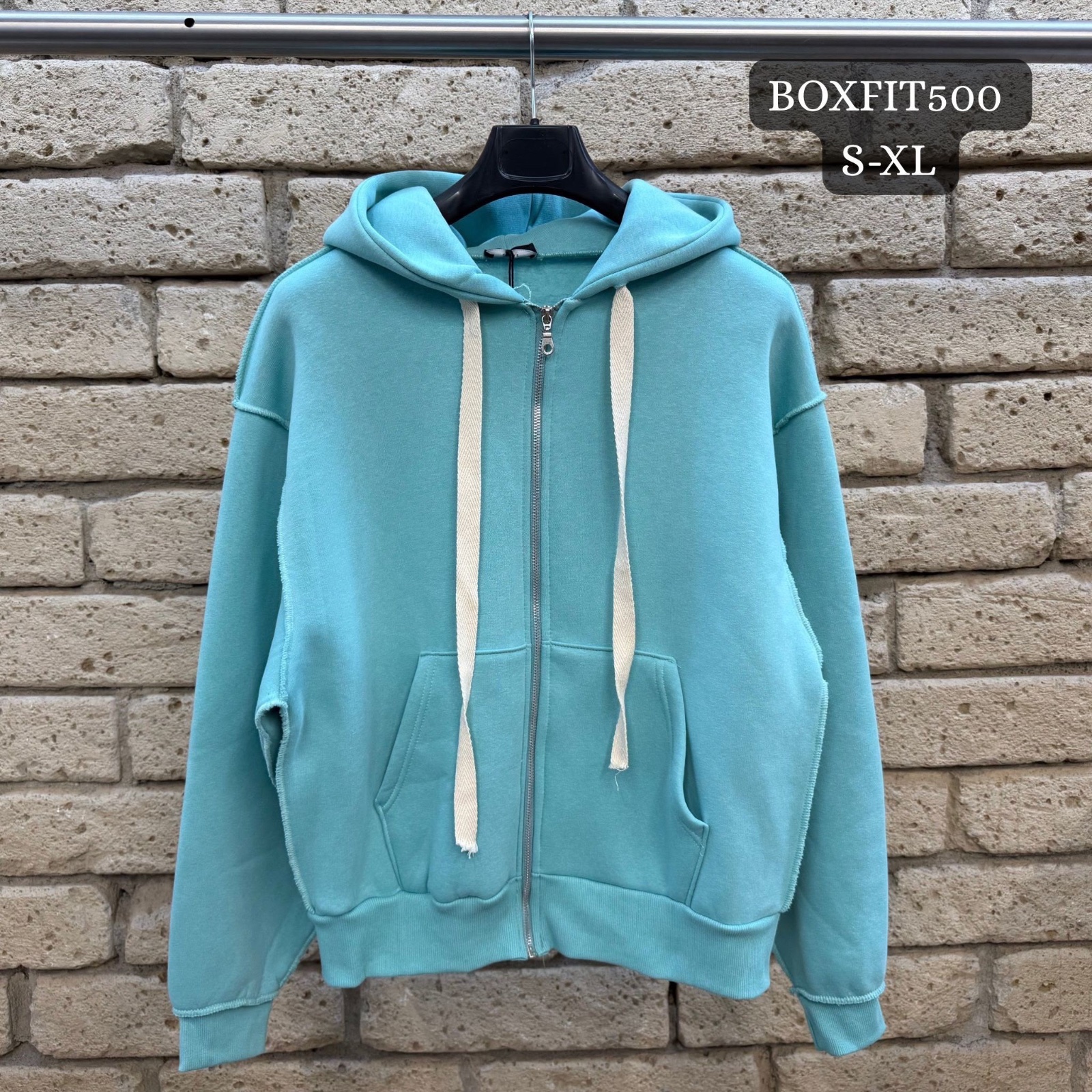 basic zip contrast
